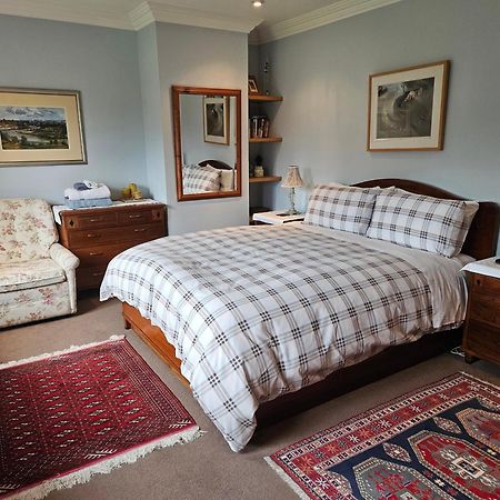Lynster House Hotel Монахан Екстериор снимка