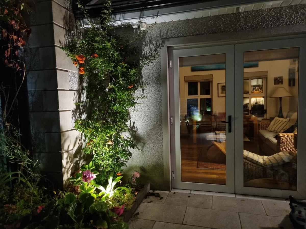 Lynster House Hotel Монахан Екстериор снимка